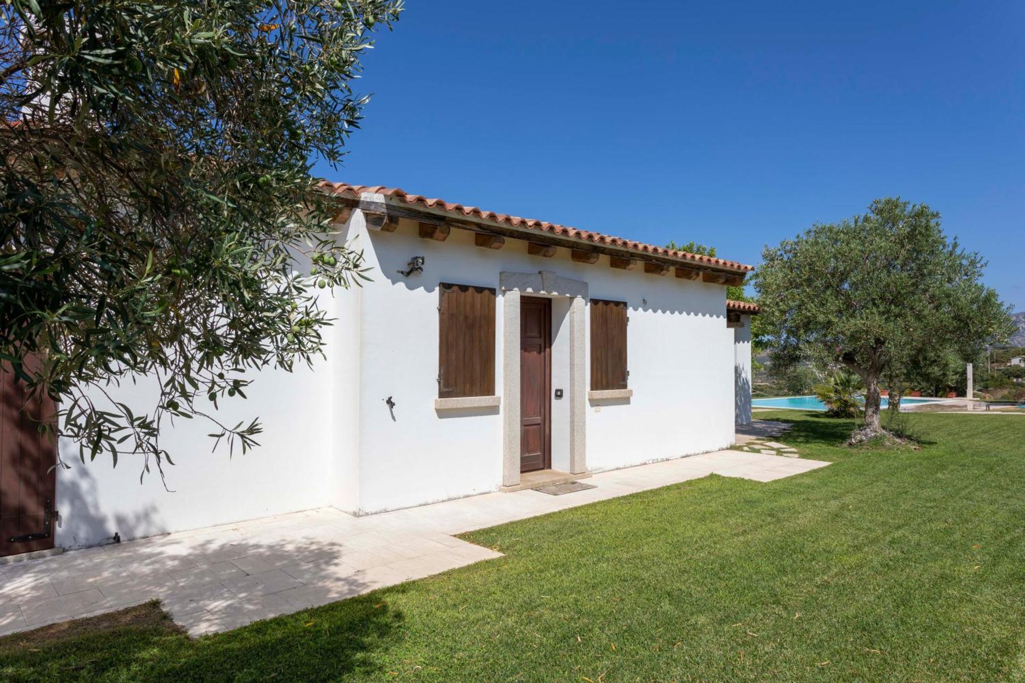 Villa Alba Esclusiva Villa Con Piscina A Sfioro E Vista Mozzafiato Sul Mare Cugnana Exterior foto