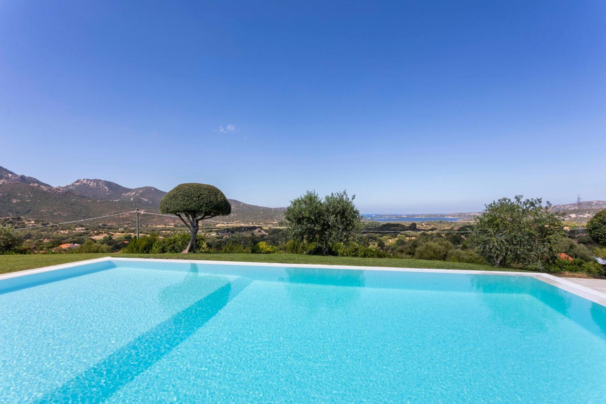 Villa Alba Esclusiva Villa Con Piscina A Sfioro E Vista Mozzafiato Sul Mare Cugnana Exterior foto